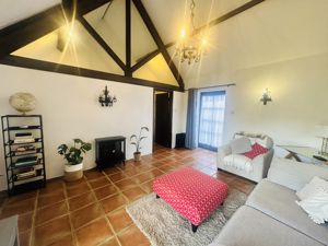 Lounge - click for photo gallery